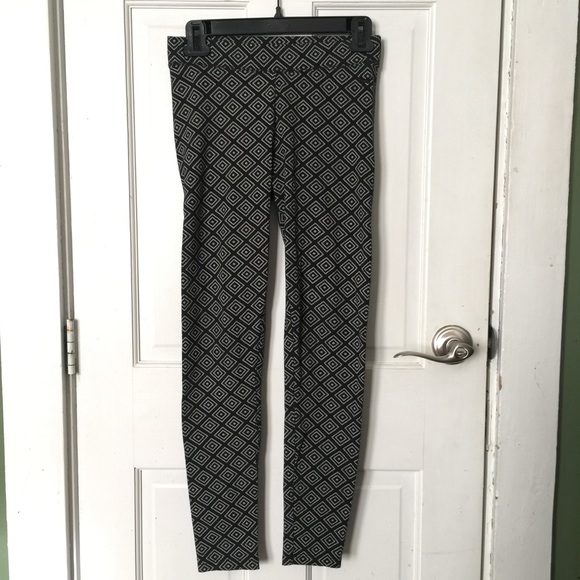 PINK Victoria Secret stretch leggings - Picture 2 of 5